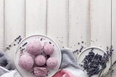How to get a bath bomb experience in the shower