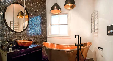 Glamorous copper bathroom