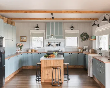 A modern farmhouse kitchen.