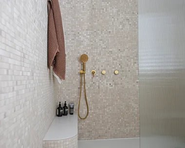 Rhys and Liam's Deception Bay Dream Home tradie bathroom by Hannah and Jonny