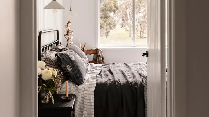 pillows and jam accommodation airbnb in victoria